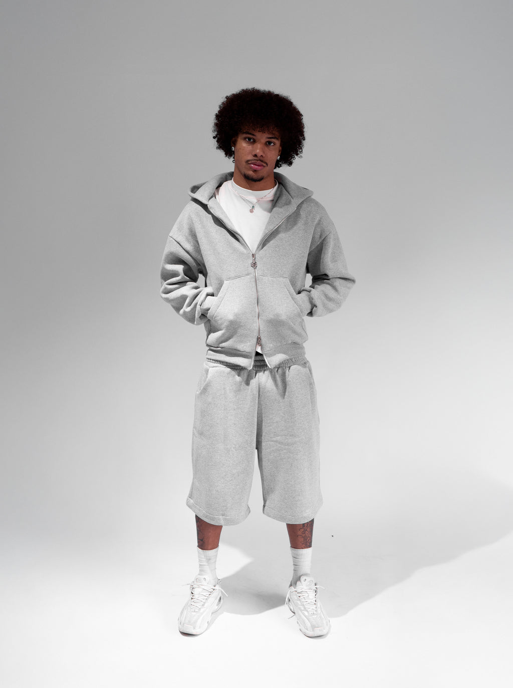Bermuda Baggy Cinza