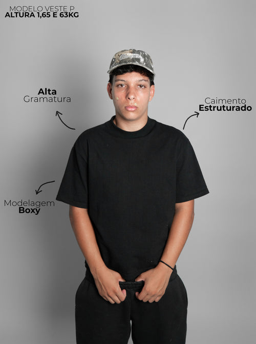 Camiseta Boxy Preta
