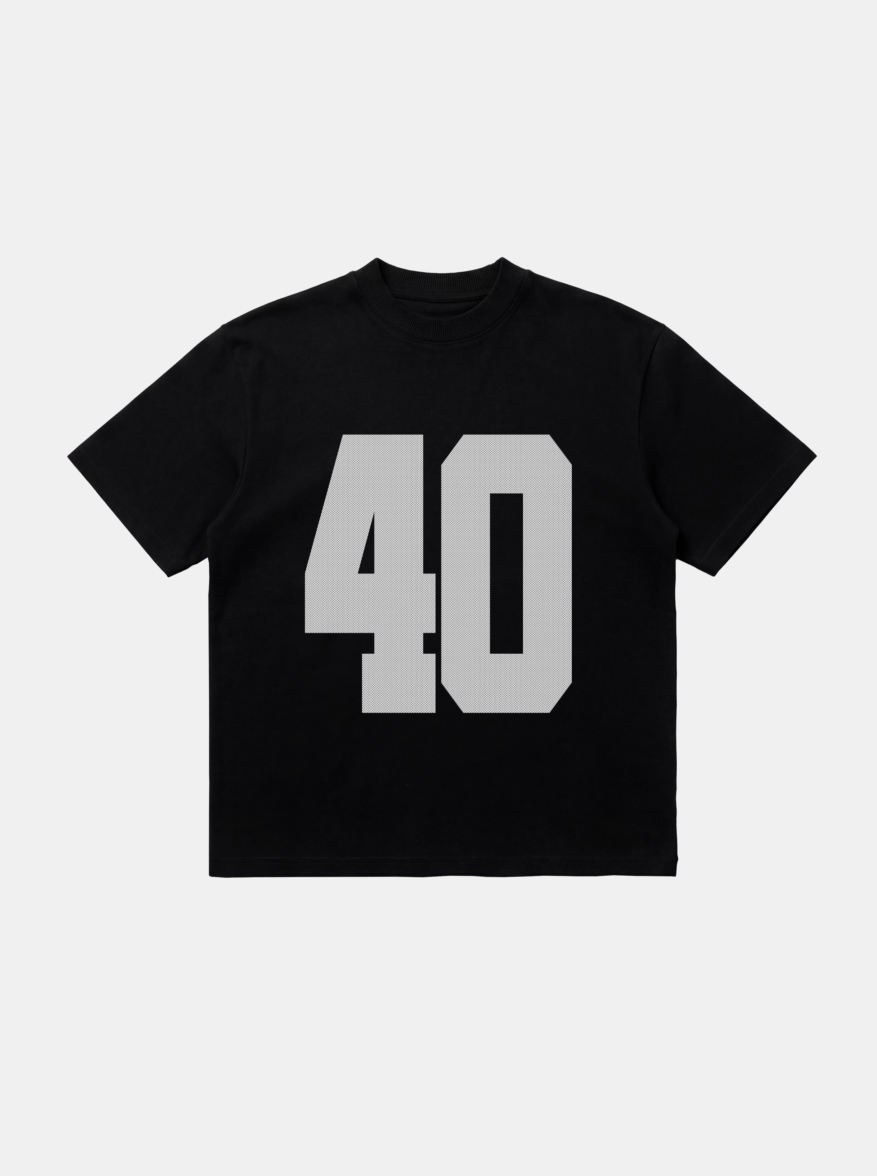 Camiseta “40” Preta Boxy