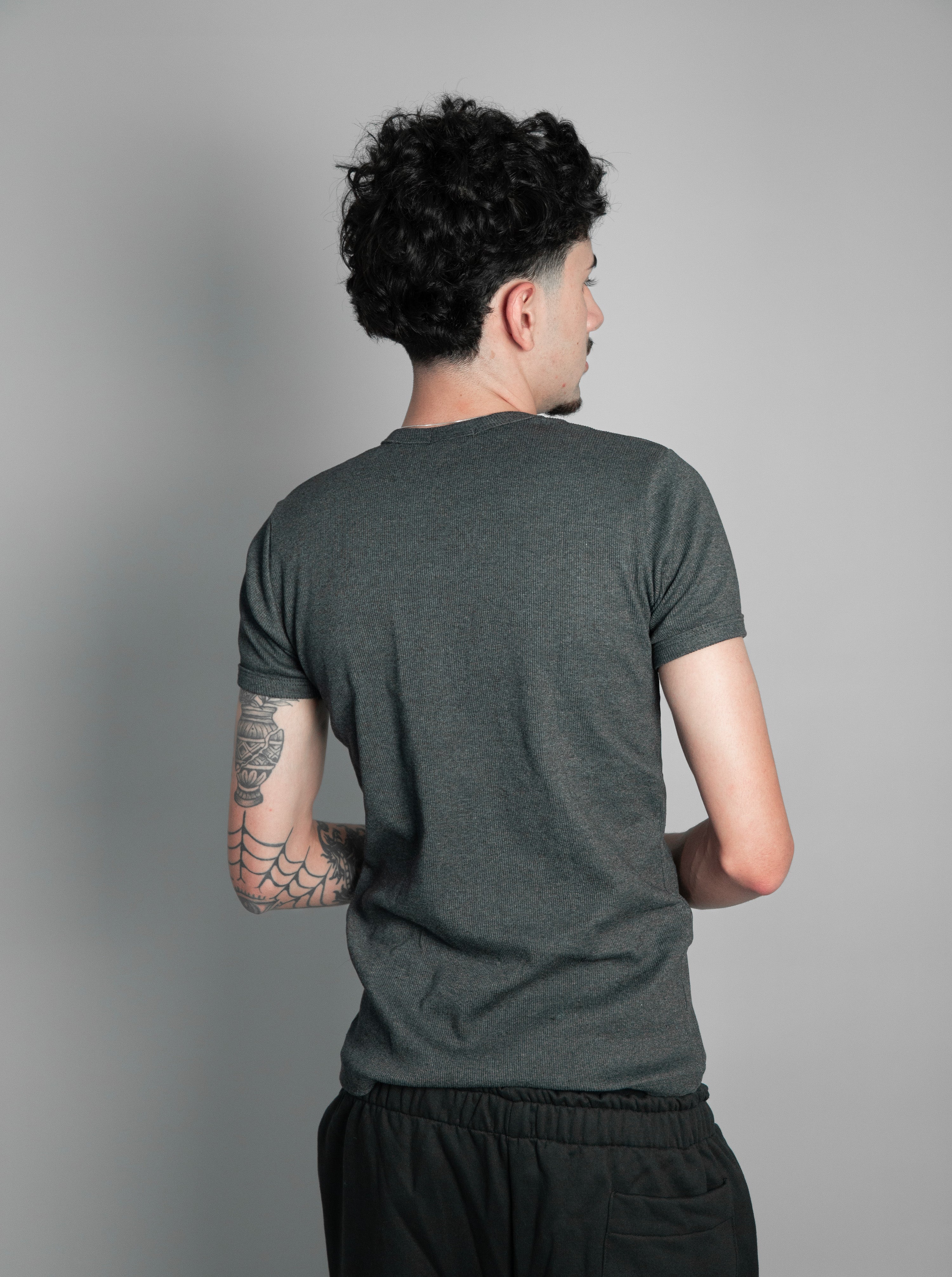 Camiseta Canelada Grafite